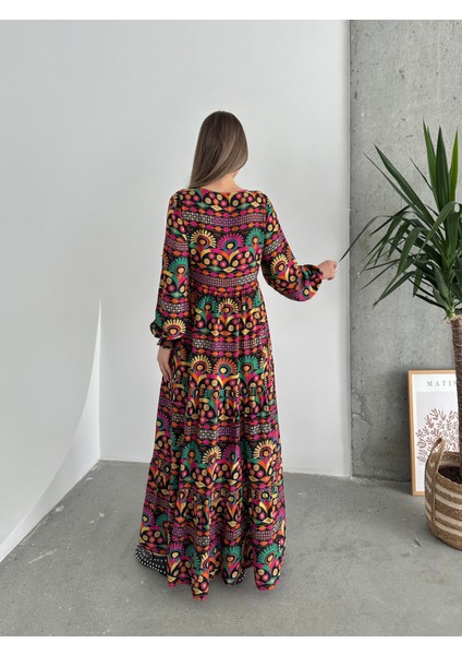 Yakası Düğmeli Çok Renkli Salaş Viskon Elbise Siyah