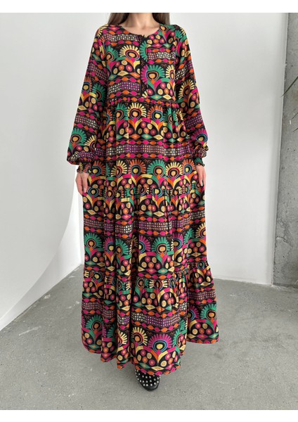 Yakası Düğmeli Çok Renkli Salaş Viskon Elbise Siyah