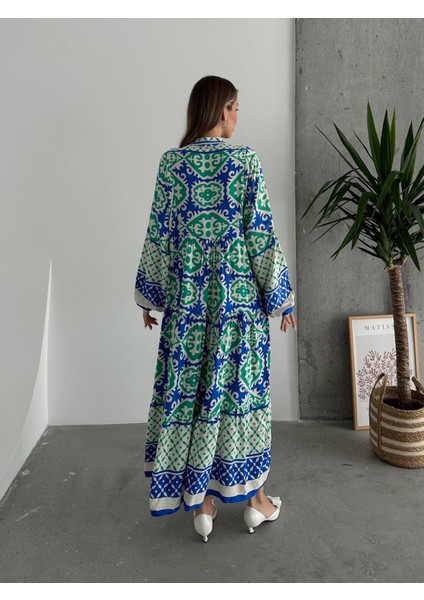 Yakası Düğmeli Çok Renkli Salaş Viskon Elbise Mavi