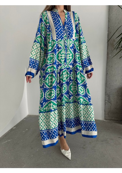 Yakası Düğmeli Çok Renkli Salaş Viskon Elbise Mavi