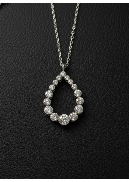 925 Ayar Gümüş Damla Model Zirkon Taşlı Kadın Kolye (Rodyum Kaplamalı) fırsatları