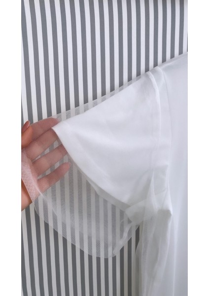 Tül Detaylı Yazılı Şık Tişört Ekru modelleri