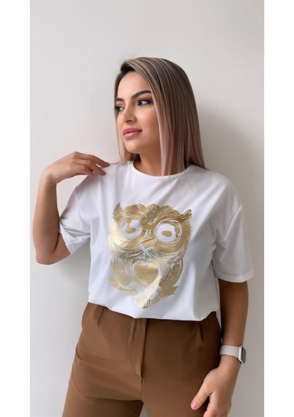 Baykuş Varak Baskılı Tişört Ekru fırsatları