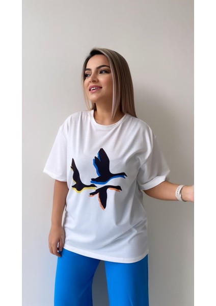 Üç Kuş Baskılı Tişört Ekru modelleri