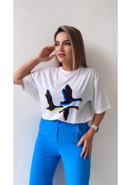 Üç Kuş Baskılı Tişört Ekru fırsatları