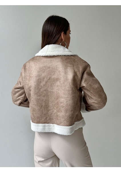 Kolu Katlama Süslü Içi Peluş Kısa Mont Bej