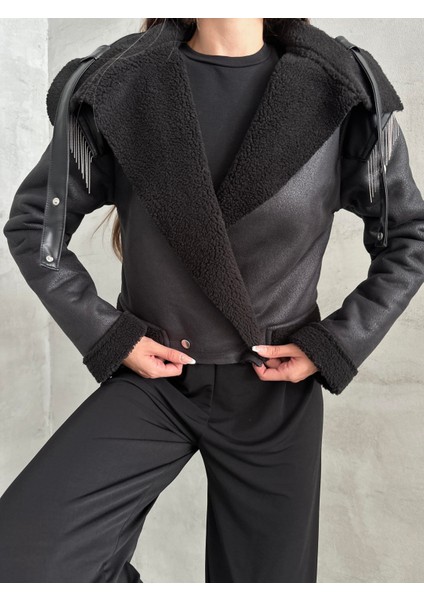 Peluşlu Zincir Detaylı Deri Mont Siyah modelleri