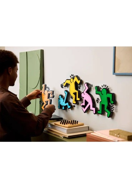 31216 LEGO Icons - Keith Haring – Dans Eden Figürler 1773 Parça +18 Yaş