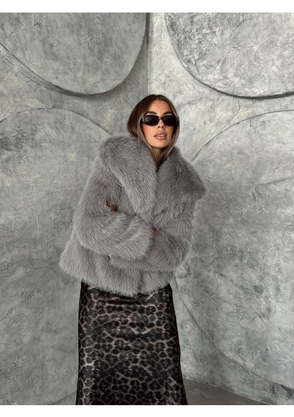 Geniş Yaka Premium Kürk Kaban Gri modelleri