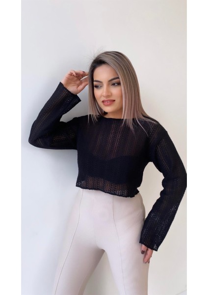 Yazlık Ajurlu Kısa Triko Bluz Siyah fırsatları