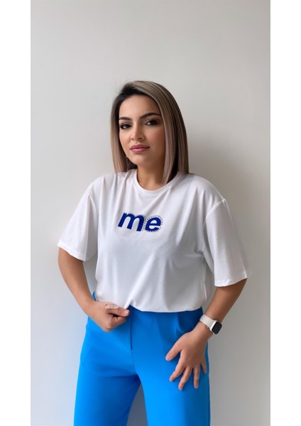 Taşlı Me Yazılı Tişört Ekru Mavi