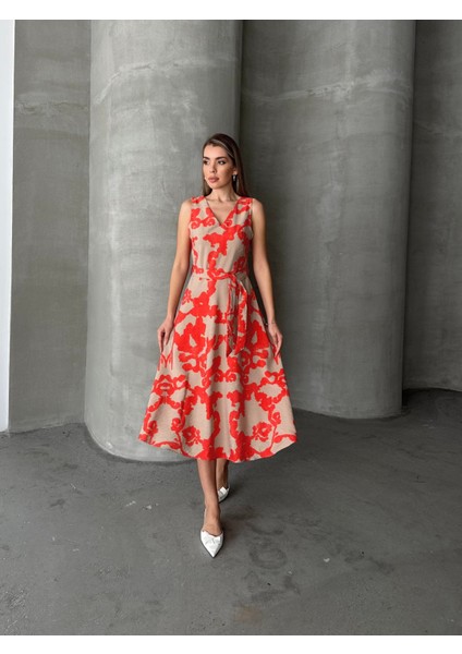 Kuşaklı Desenli Kalın Askılı Elbise Bej