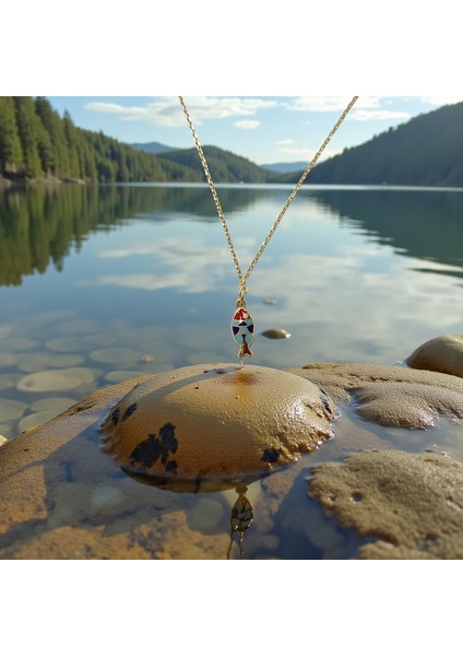 Balık Figürlü Renkli Mineli 14 Ayar Altın Kolye