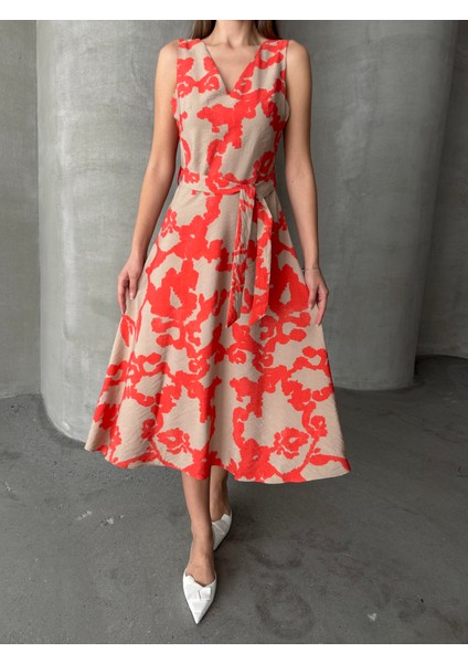 Kuşaklı Desenli Kalın Askılı Elbise Bej