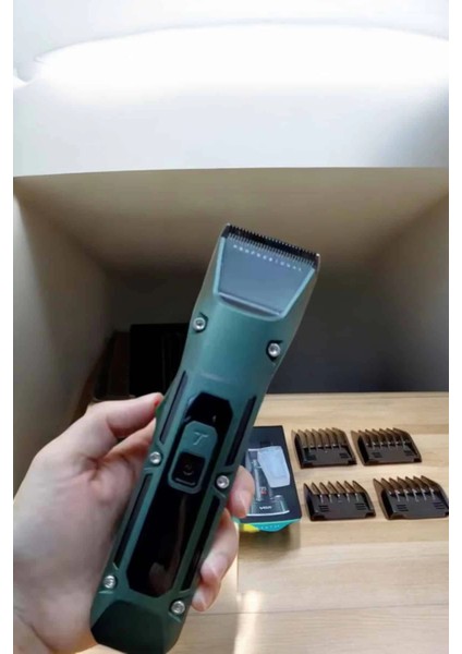 Tıraş Makinesi Dijital Göstergeli Turbo Motor Paslanmaz Çelik fırsatları