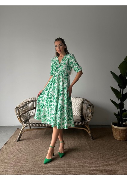 Çiçekli Kruvaze Krep Elbise Yeşil