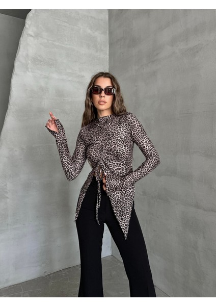 Bilek Yırtmaçlı Sağdan Büzgülü Leopar Bluz Kahverengi modelleri