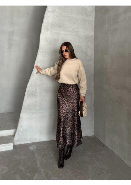 Maxi Boy Saten Etek Leopar Kahverengi fırsatları