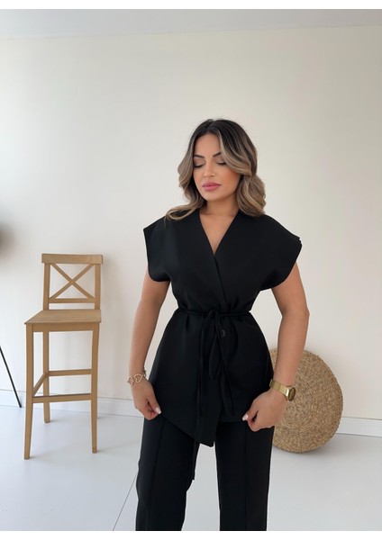 Yelekli Pantolonlu Takım Siyah