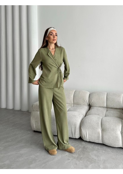 Bağlama Detaylı Triko Takım Çağla Yeşili indirimleri
