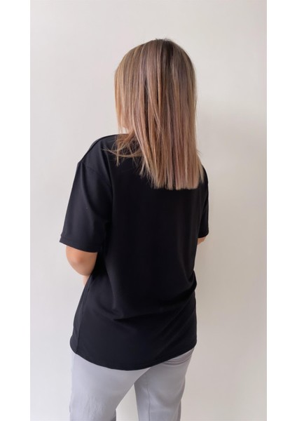 Love Varak Baskılı Tişört Siyah