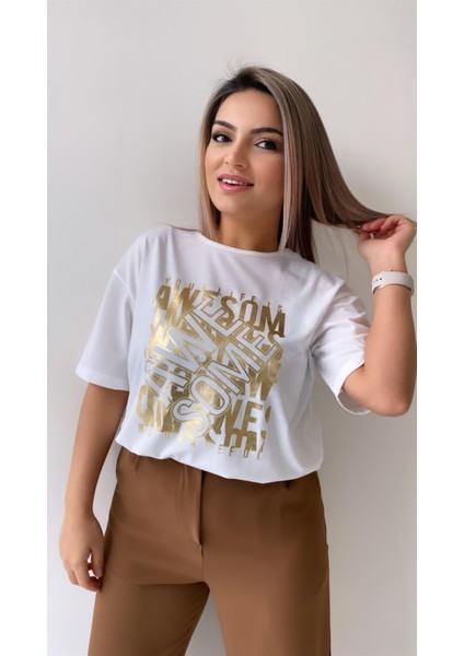 Awe Some Varak Baskılı Tişört Ekru fırsatları