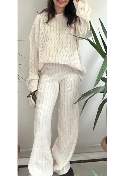 Kadın Beyaz Triko Takım modelleri