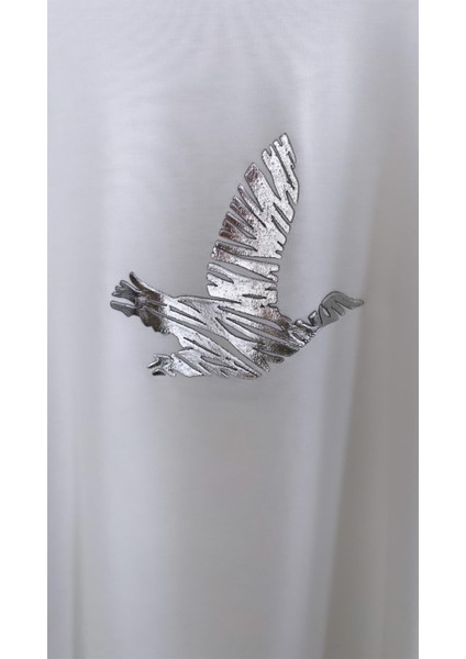 Dolgulu Kuş Baskılı Tişört Ekru Gümüş