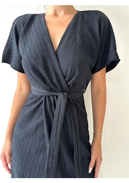 Lorenzo Kruvaze Yaka Kuşaklı Elbise Siyah