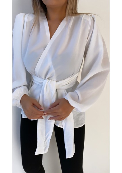 Kuşaklı Kruvaze Bluz Ekru