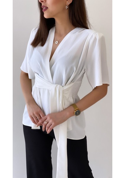 Kısa Kol Önü Kuşaklı Ayrobin Bluz Ekru