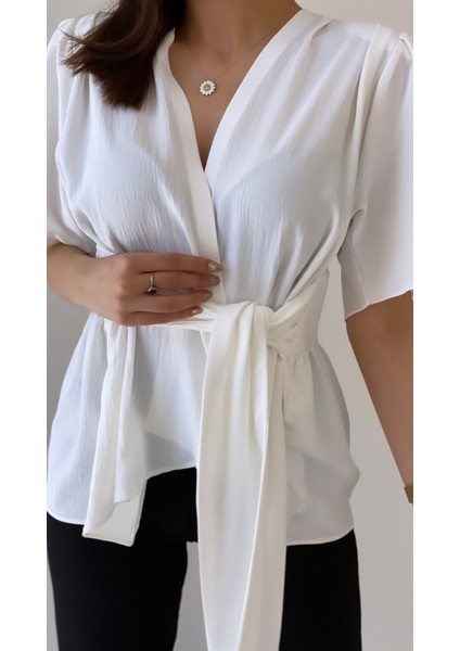 Kısa Kol Önü Kuşaklı Ayrobin Bluz Ekru fiyatları