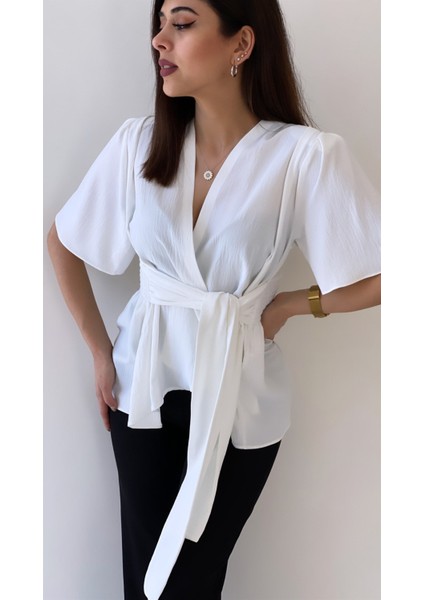 Kısa Kol Önü Kuşaklı Ayrobin Bluz Ekru indirimleri