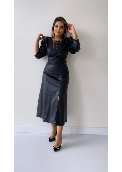 Vatkalı Uzun Kol Yırtmaçlı Deri Elbise Siyah