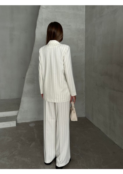 Çizgili Lüks Ceket Pantolon Takım Ekru