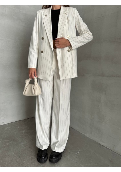 Çizgili Lüks Ceket Pantolon Takım Ekru