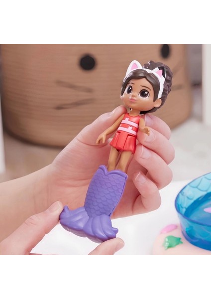 Gabby's Doll House Gabby ve Süslü Kedi fırsatları