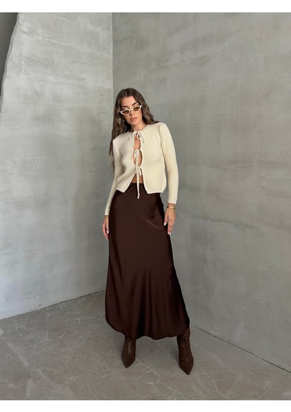 Maxi Boy Saten Etek Kahverengi fırsatları