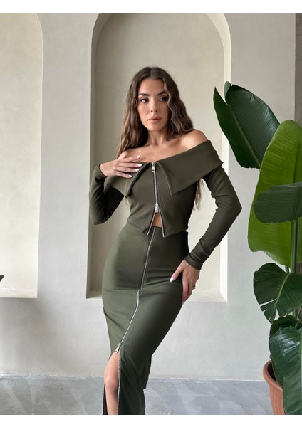 Düşük Yaka Fermuarlı Triko Bluz Haki