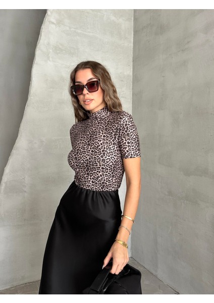 Balıkçı Yaka Kısa Kol Leopar Bluz Kahverengi fiyatları