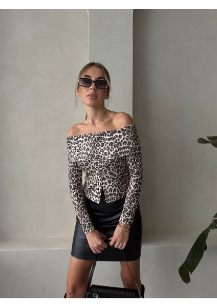 Madonna Yaka Düğmeli Leopar Bluz Bej