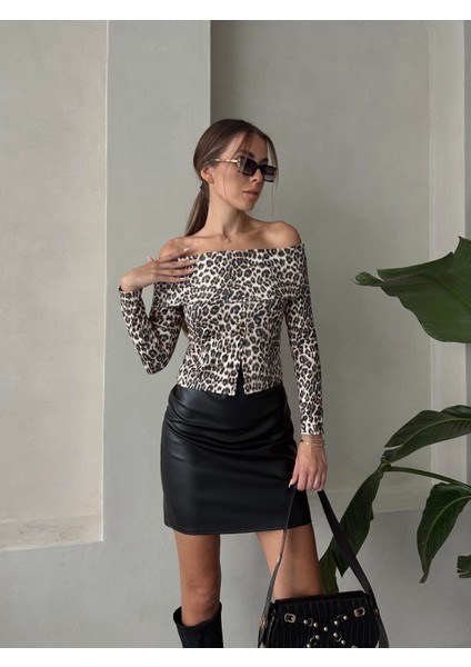 Madonna Yaka Düğmeli Leopar Bluz Bej modelleri