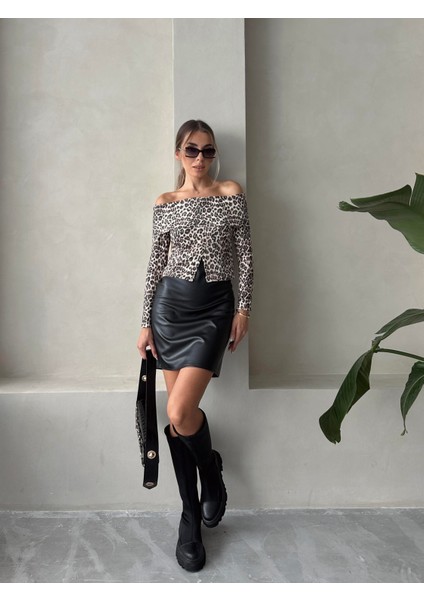 Madonna Yaka Düğmeli Leopar Bluz Bej fırsatları