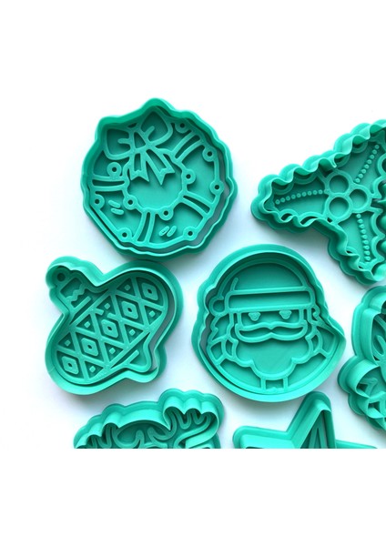 8'li Yılbaşı Lüks Kurabiye Kalıbı Seti | Noel Baba, Geyik, Elf, Çelenk | Kış Temalı Parti ve Hediye Fikri | Şeker Hamuru ve Kil Şekillendirici fiyatları