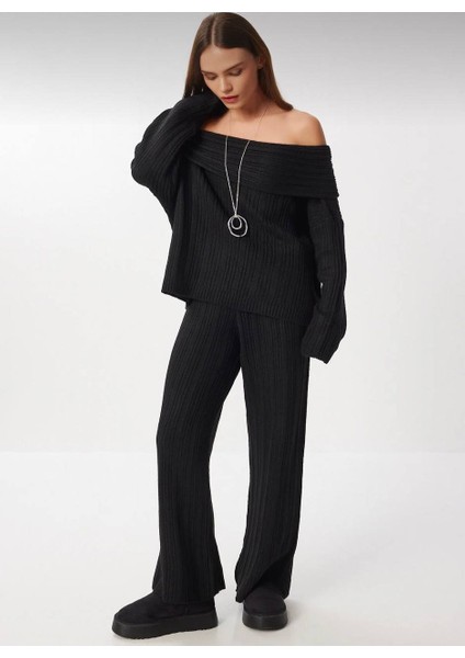 Madonna Yaka Triko Alt Üst Takım (Carmen Kazak-Pantolon) fırsatları