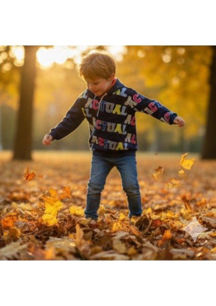 Erkek Çocuk Lacivert Baskılı Kapüşonlu Sweatshirt – Rahat Kalıp, Uzun Kollu, Dokuma Kumaş