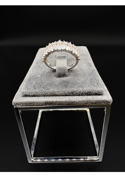 Gümüş Taşlı Yüzük