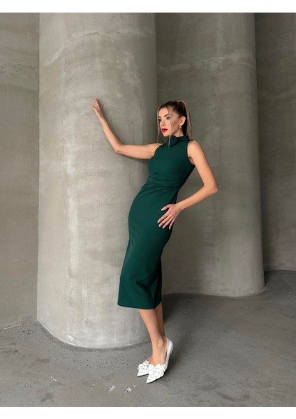 Drapeli Gül Detaylı Kalem Elbise Zümrüt Yeşil