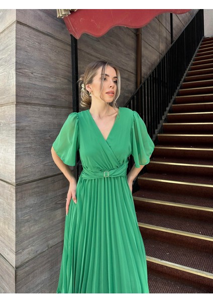 Kemer Detaylı Pileli Şık Şifon Elbise Yeşil fiyatları