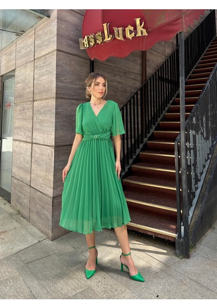 Kemer Detaylı Pileli Şık Şifon Elbise Yeşil